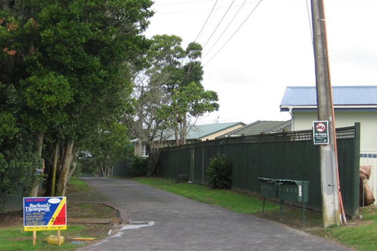 Photo of property in 6/331 Royal Road, Massey, Auckland, 0614