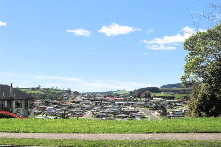 Photo of property in 24 Philomel Crest, Welcome Bay, Tauranga, 3112