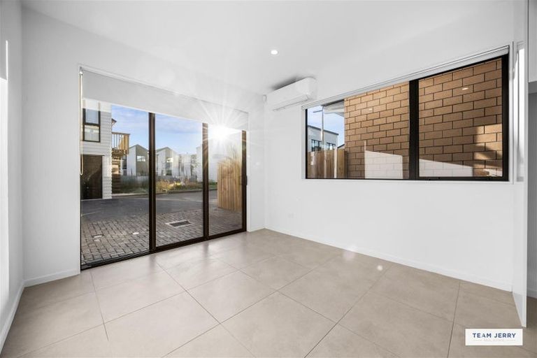 Photo of property in 63 Survila Street, Papakura, 2110