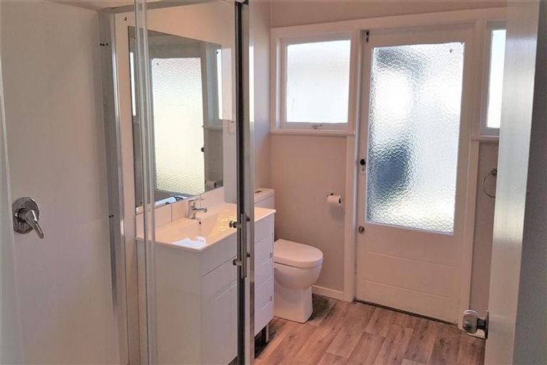 Photo of property in 6 Electra Place, Mangere, Auckland, 2022