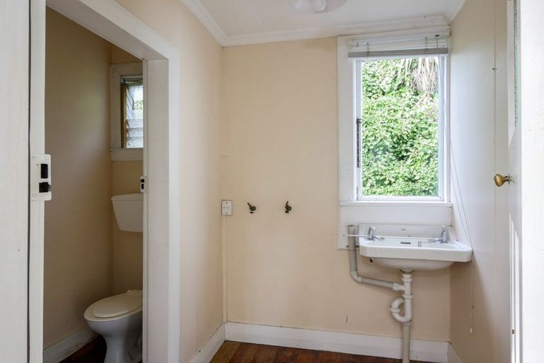 Photo of property in 15 Durham Street, Mornington, Dunedin, 9011