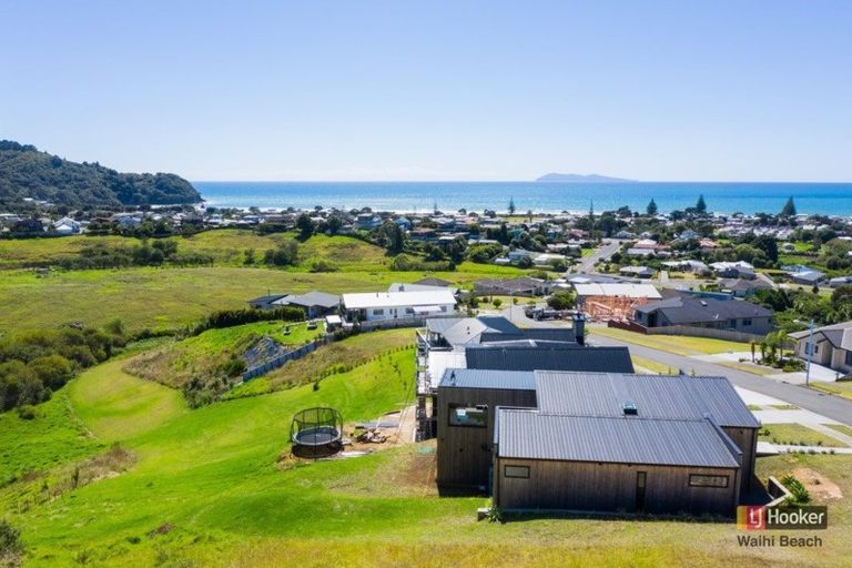 Photo of property in 32 Tohora View, Waihi Beach, 3611