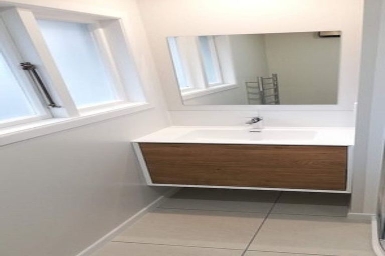 Photo of property in 23 Greenhurst Street, Sockburn, Christchurch, 8042