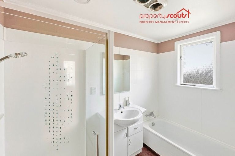 Photo of property in 198 Oxford Terrace, Avalon, Lower Hutt, 5011