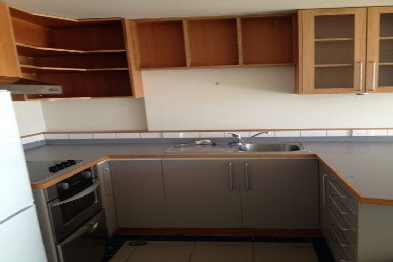 Photo of property in 50c Hawker Street, Mount Victoria, Wellington, 6011