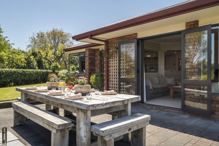 Photo of property in 22 Fairview Terrace, Waipahihi, Taupo, 3330