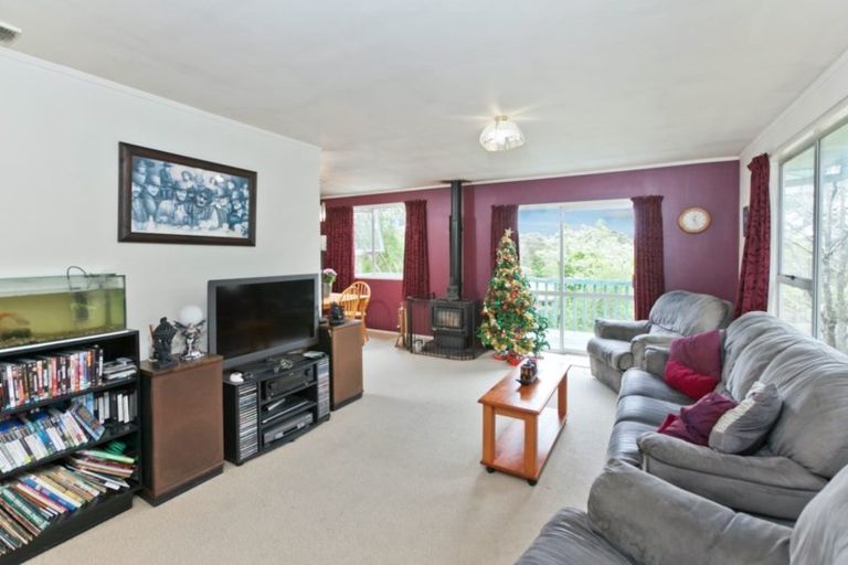 Photo of property in 42 Brunner Road, Glen Eden, Auckland, 0602