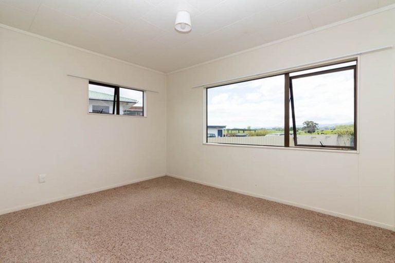Photo of property in 17 Waimarei Avenue, Paeroa, 3600