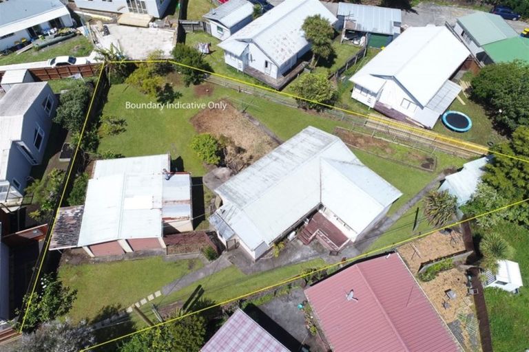 Photo of property in 147 Bruce Mclaren Road, Henderson, Auckland, 0612