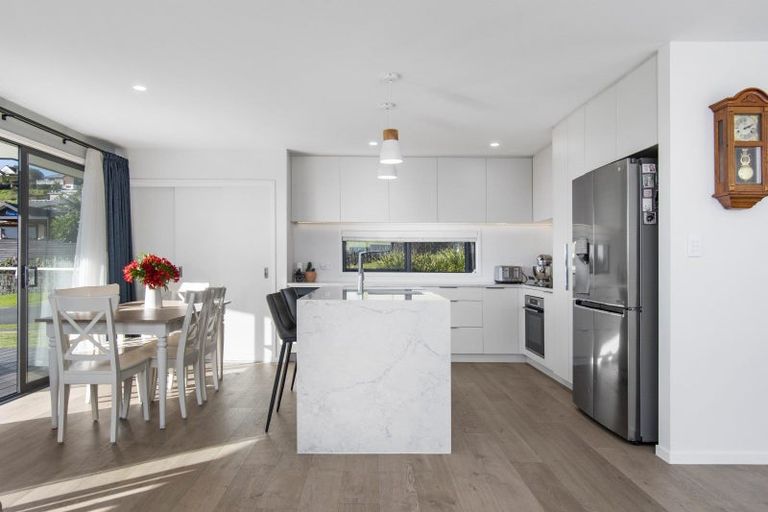 Photo of property in 6 Greenvale Place, Welcome Bay, Tauranga, 3112