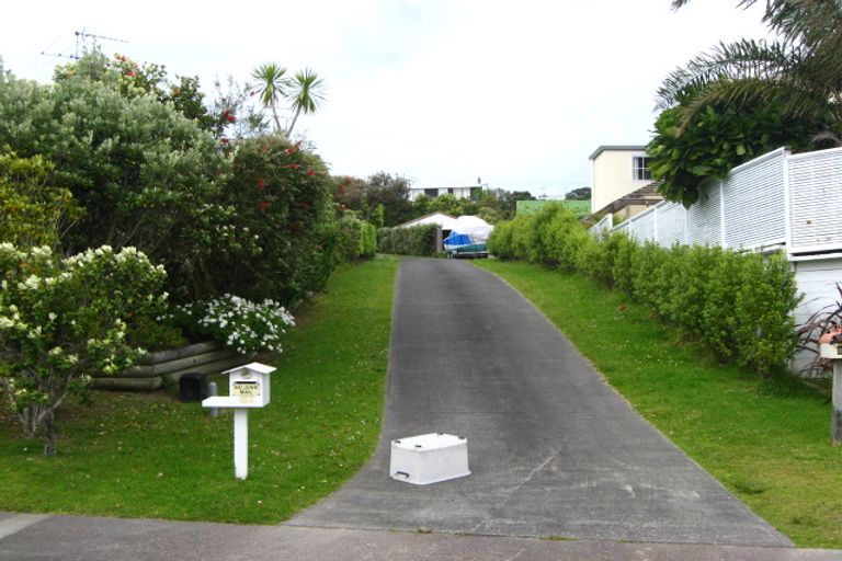 Photo of property in 29 Pacific Parade, Army Bay, Whangaparaoa, 0930