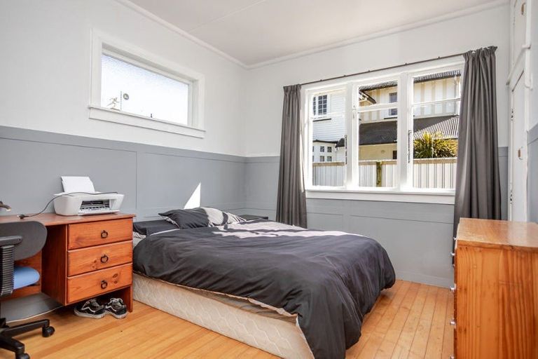 Photo of property in 3 Victoria Avenue, Dannevirke, 4930