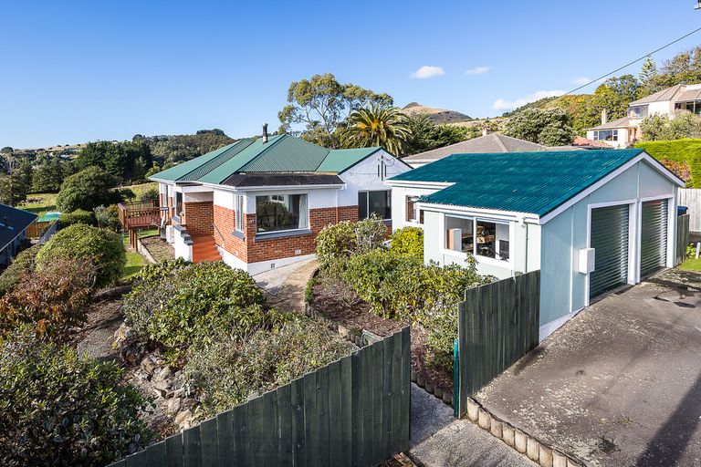 Photo of property in 17 Roebuck Rise, Broad Bay, Dunedin, 9014