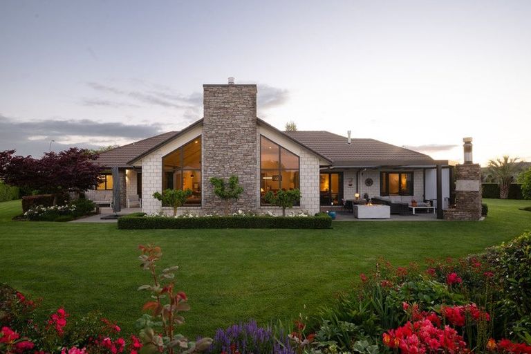 Photo of property in 14 Shadbolt Drive, Leamington, Cambridge, 3432