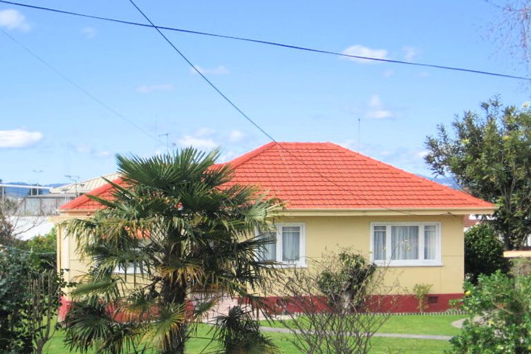 Photo of property in 168 Edgecumbe Road, Tauranga South, Tauranga, 3112