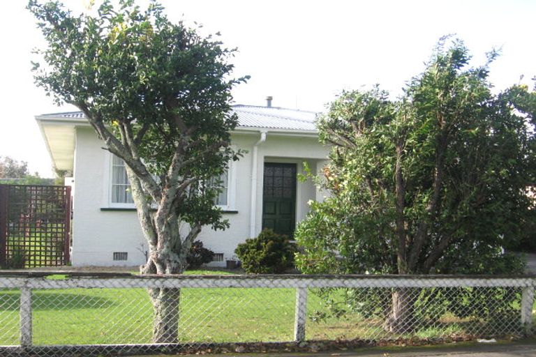 Photo of property in 15 Botanical Road, Takaro, Palmerston North, 4412