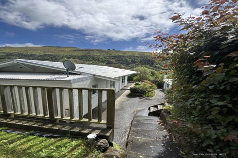 Photo of property in 2 Ocean View Terrace, Sumner, Christchurch, 8081