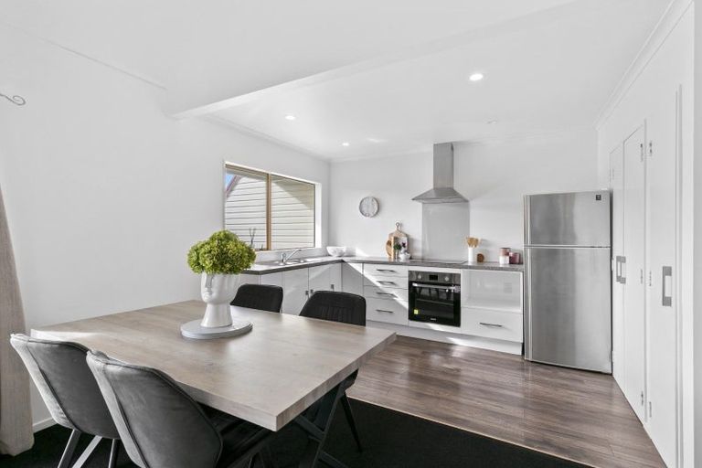 Photo of property in 9 Ridd Crescent, Karori, Wellington, 6012