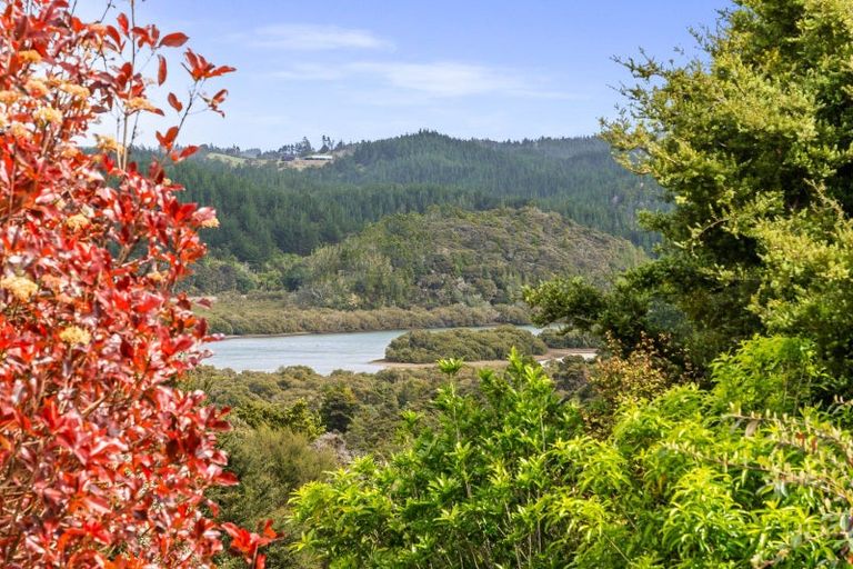 Photo of property in 1534 Ngunguru Road, Ngunguru, Whangarei, 0173