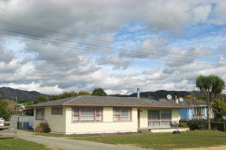 Photo of property in 16a Grand Street, Shannon, 4821