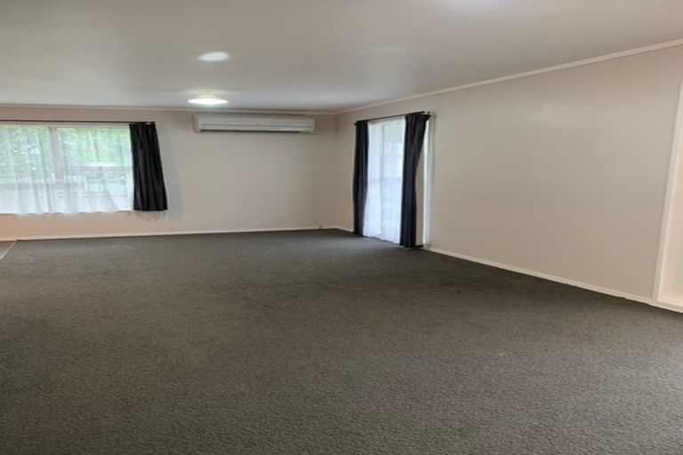 Photo of property in 2 Harold Grove, Stokes Valley, Lower Hutt, 5019