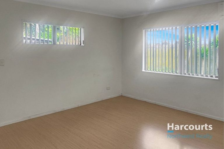 Photo of property in 4 Falcarragh Crescent, Flat Bush, Auckland, 2019