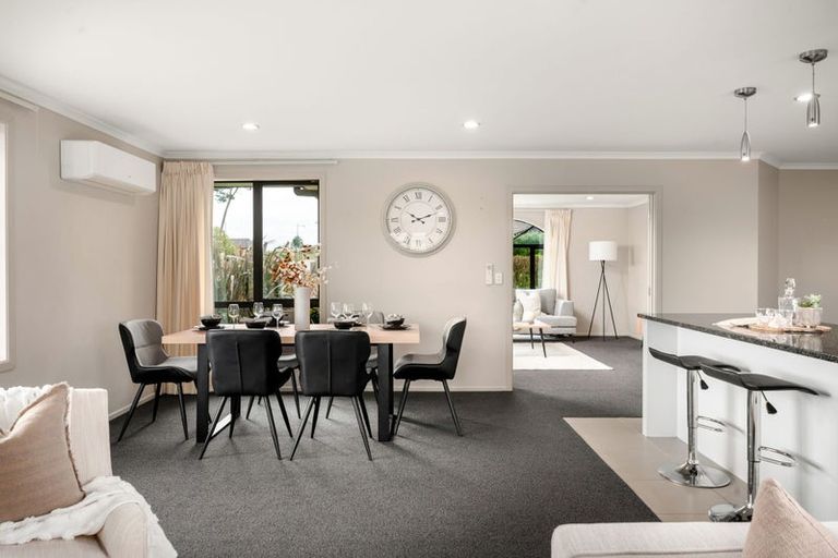 Photo of property in 102 Barrington Drive, Huntington, Hamilton, 3210