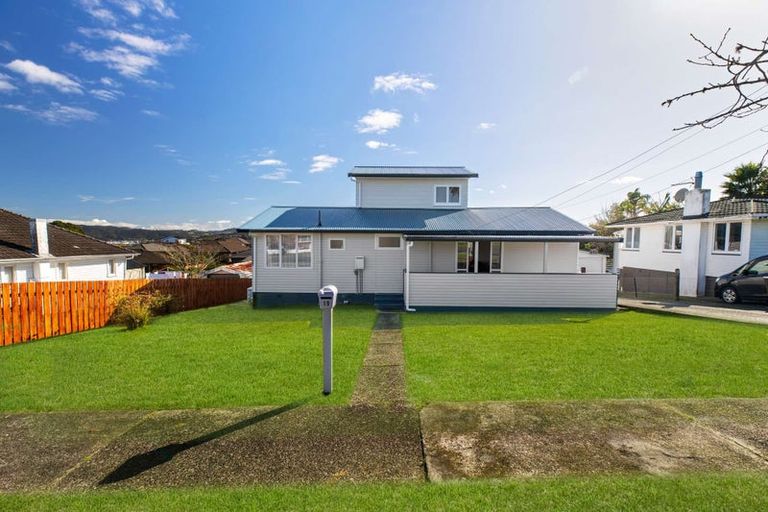 Photo of property in 19 Montgomery Avenue, Onerahi, Whangarei, 0110