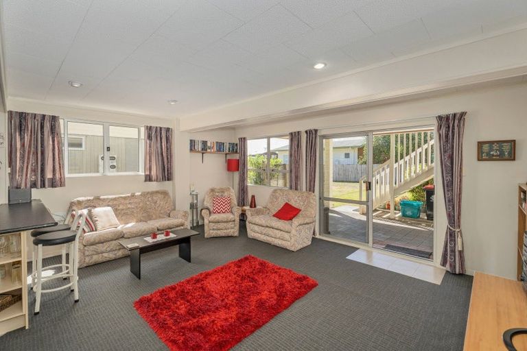 Photo of property in 10 Oyster Drive, Cooks Beach, Whitianga, 3591