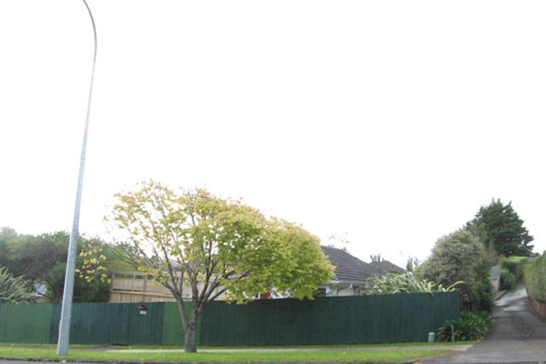 Photo of property in 1/58a Gossamer Drive, Pakuranga Heights, Auckland, 2010