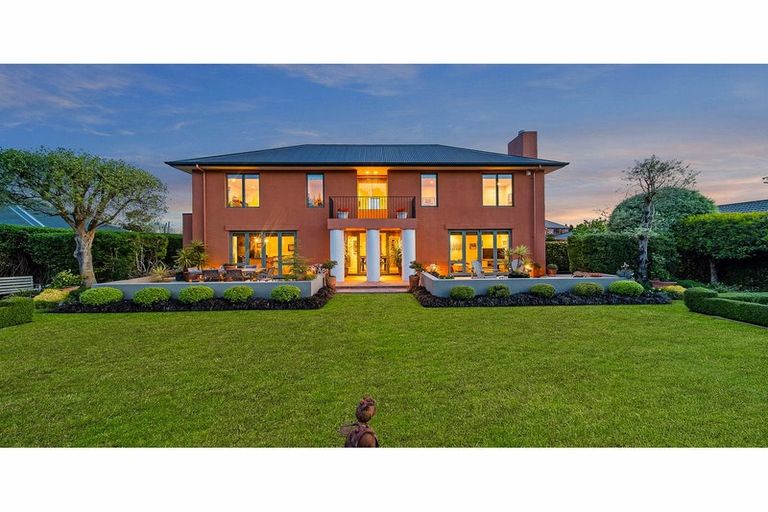 Photo of property in 16 Ridgewood Place, Shirley, Christchurch, 8061