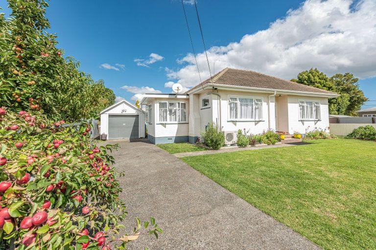 Photo of property in 2 Hodge Place, Aramoho, Whanganui, 4500