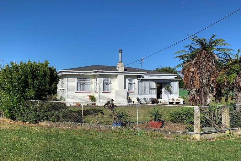 Photo of property in 161 Weraroa Road, Levin, 5510