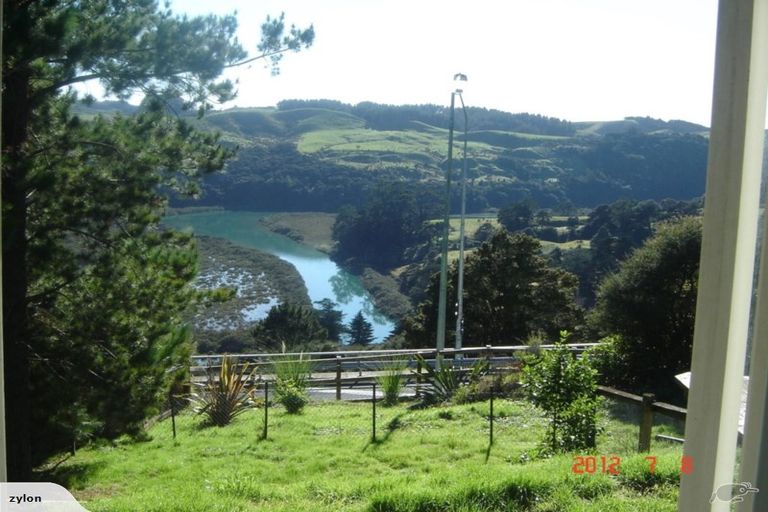 Photo of property in 3/496 Glenfield Road, Glenfield, Auckland, 0629