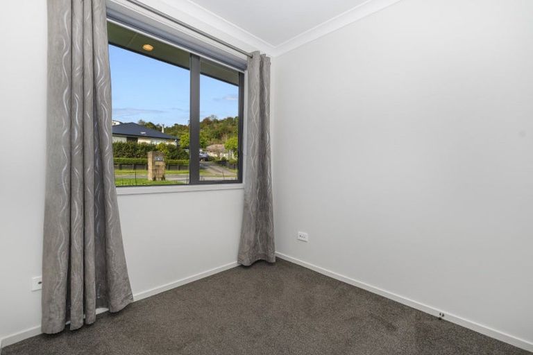 Photo of property in 10 Bathurst Crescent, Pyes Pa, Tauranga, 3112