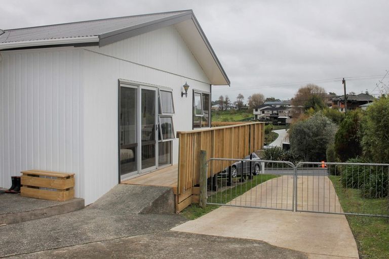 Photo of property in 28 Bickerstaffe Road, Maungaturoto, 0520