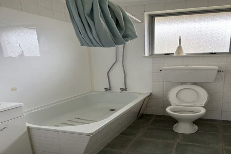 Photo of property in 3/81 Seabrook Avenue, New Lynn, Auckland, 0600