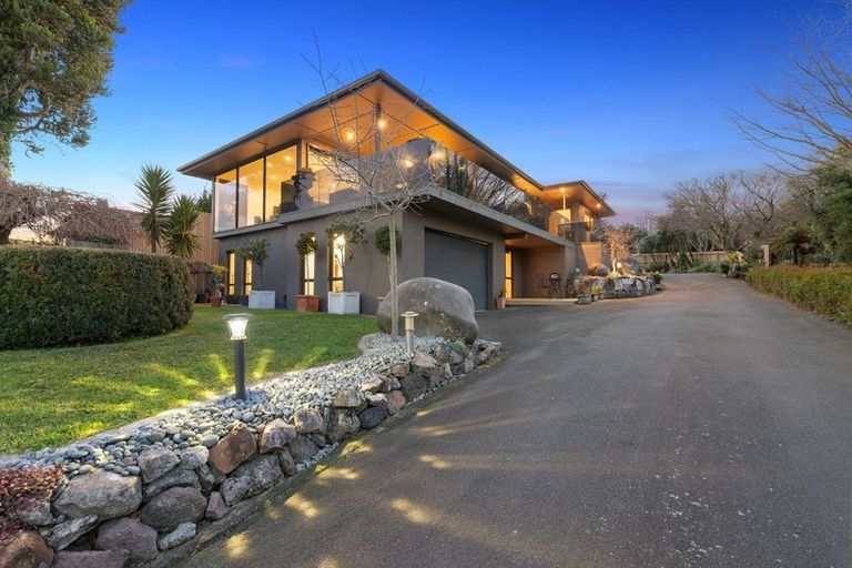 Photo of property in 168 Kawaha Point Road, Kawaha Point, Rotorua, 3010