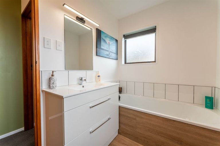 Photo of property in 15 Leven Street, South Hill, Oamaru, 9400