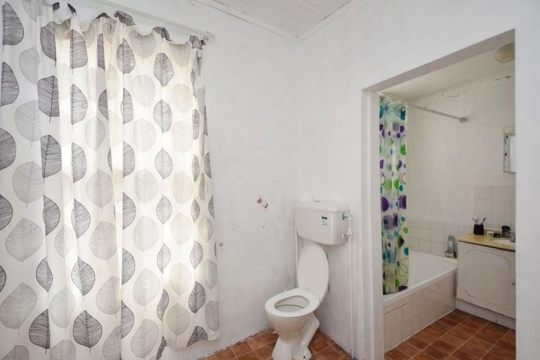 Photo of property in 107 Morton Street, Strathern, Invercargill, 9812