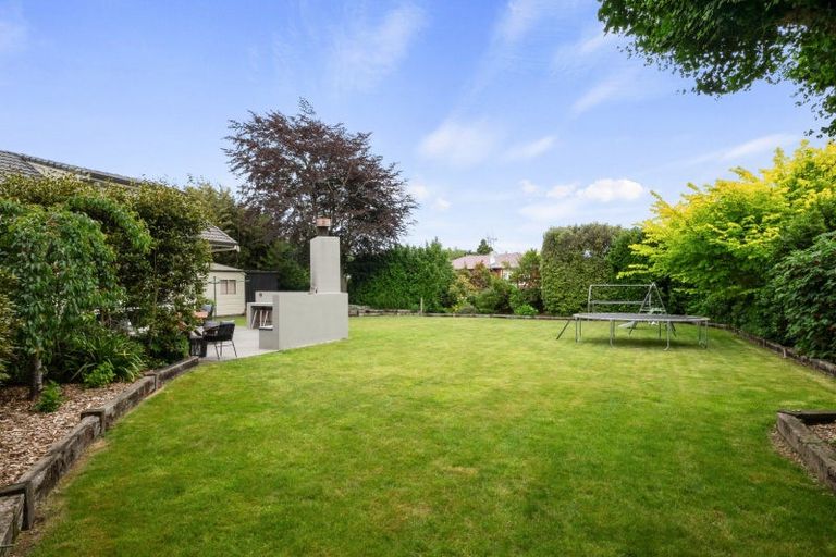 Photo of property in 47 Kawiu Road, Levin, 5510