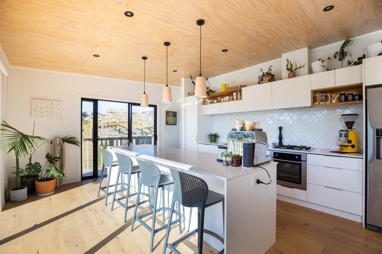 Photo of property in 22b Saint Ives Grove, Whalers Gate, New Plymouth, 4310