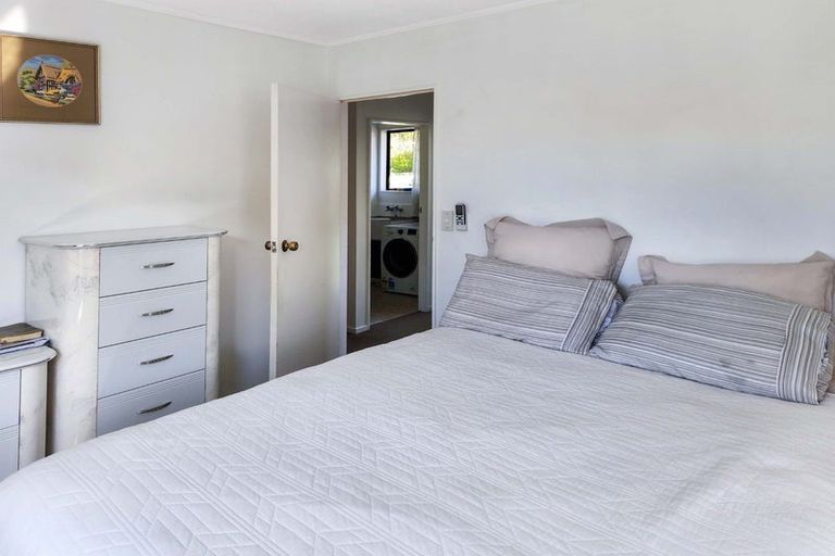 Photo of property in 40 Gemstone Drive, Birchville, Upper Hutt, 5018