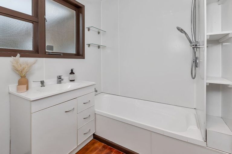 Photo of property in 4 Hilltop Avenue, Morningside, Whangarei, 0110