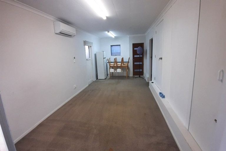 Photo of property in 9 Bryers Place, Bayview, Auckland, 0629