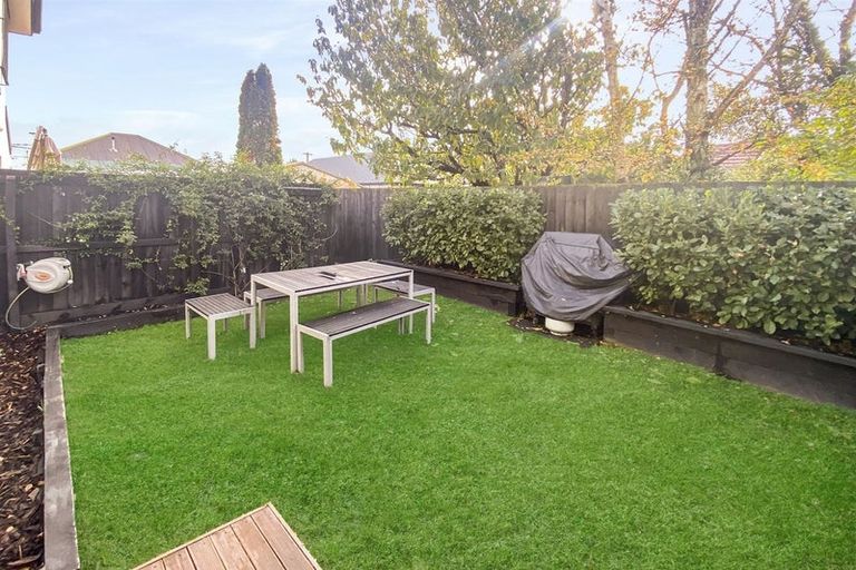 Photo of property in 9a Crohane Place, Addington, Christchurch, 8024