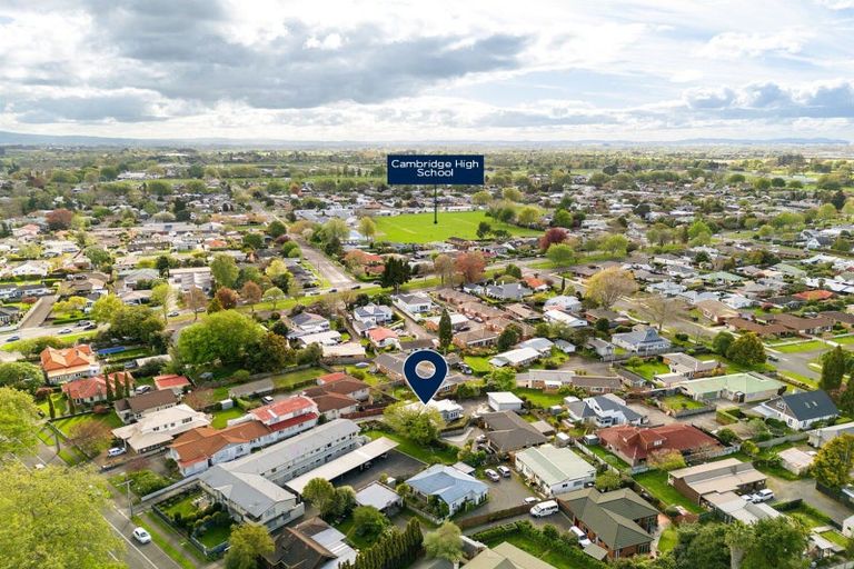 Photo of property in 12 Thornton Road, Cambridge, 3434