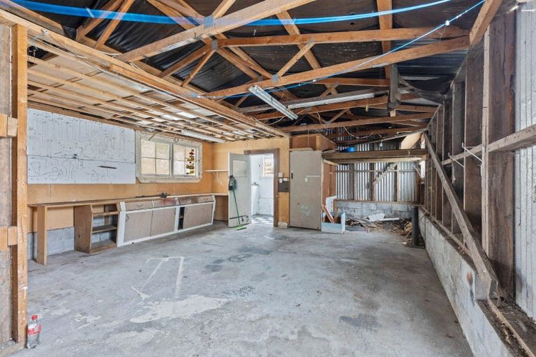 Photo of property in 69 Domett Street, Waitara, 4320