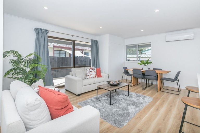 Photo of property in 11 Pringle Place, Nawton, Hamilton, 3200