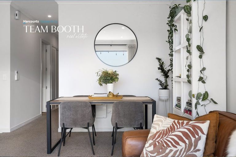 Photo of property in 8/1 Genevieve Lane, Hobsonville, Auckland, 0616